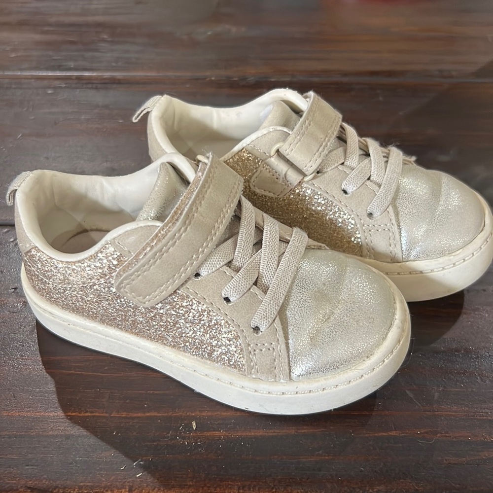 Carters gold sparkle tennis shoes w Velcro sz 6